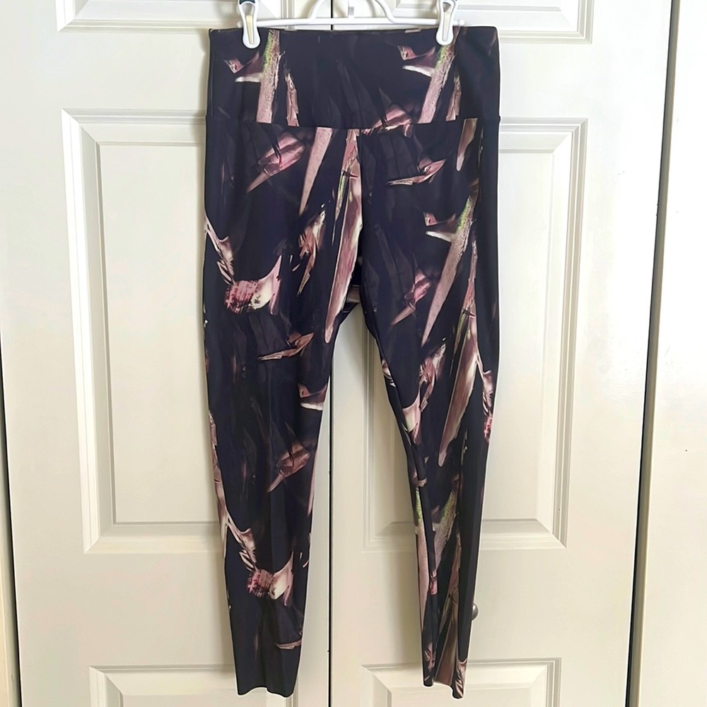 MPG Leggings Printed Purple - Large